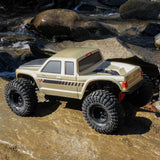 SCX10III Coyote: 1/10 4WD RTR with Battery and Charger