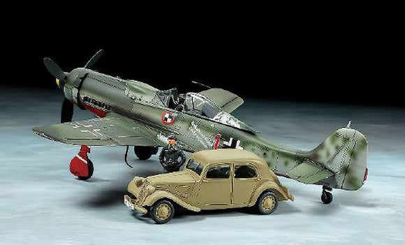 1/48 Focke-Wulf Fw190 D-9 JV44 & Citroen Traction 11CV Staff