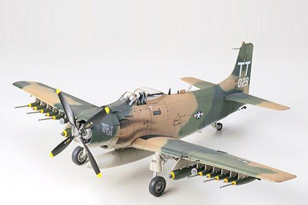 1/48 Douglas A-1J Skyraider USAF